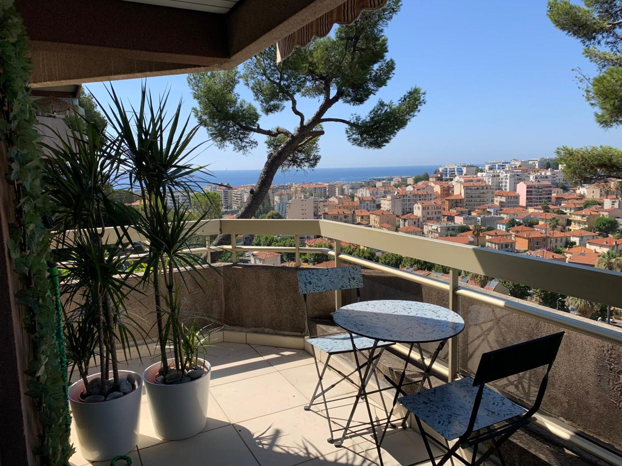 דירות Nice, Grand Studio - Piscine - Terrasse Vue Mer מראה חיצוני תמונה